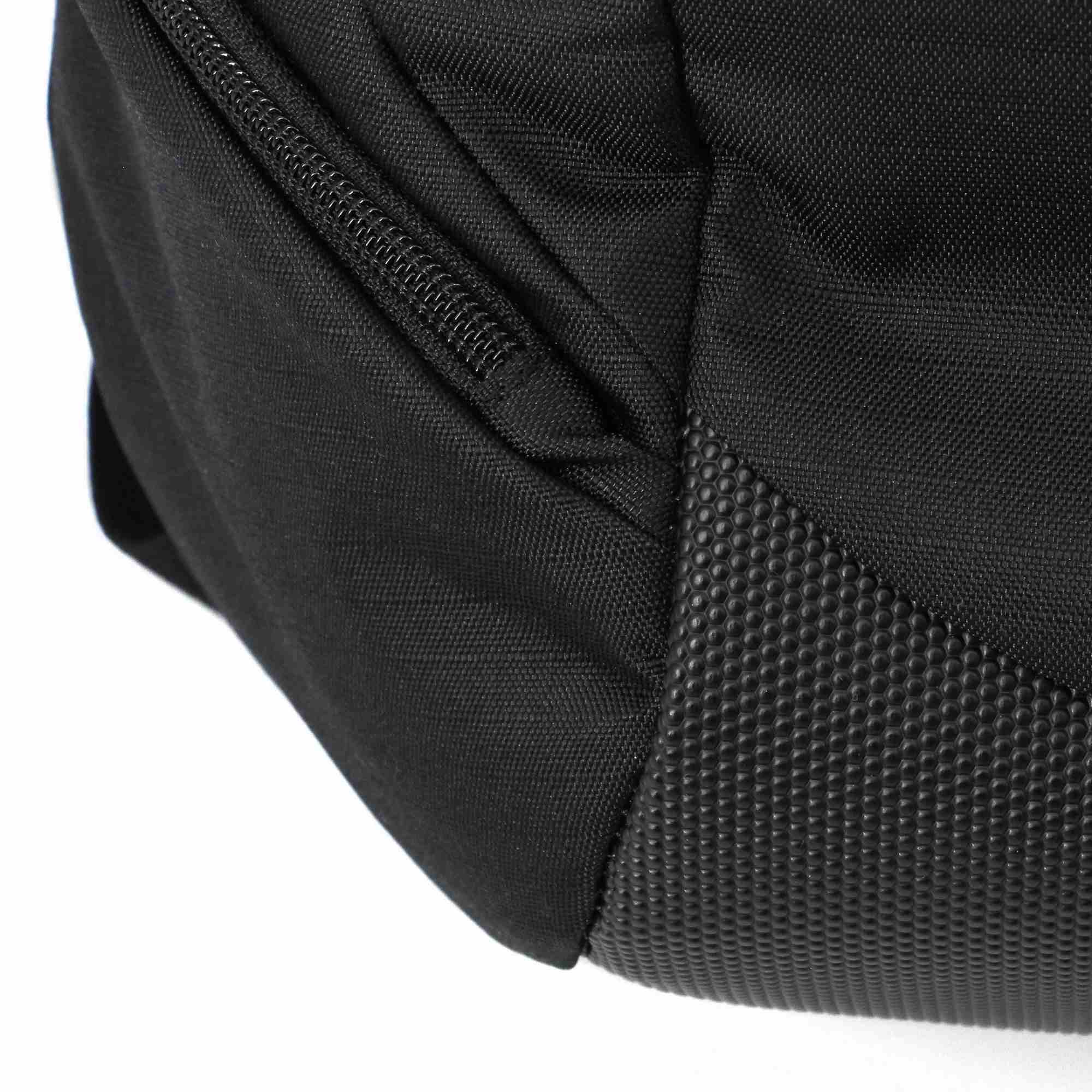 Element 2 von 6 (Bild) – adidas Sport Rucksack Boxing black/white, 43 Liter